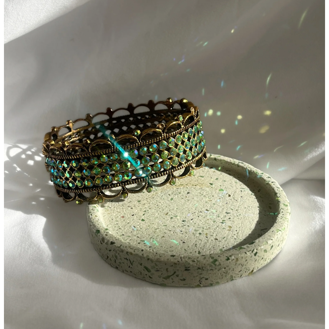 THE RAINBØW BANGLE
