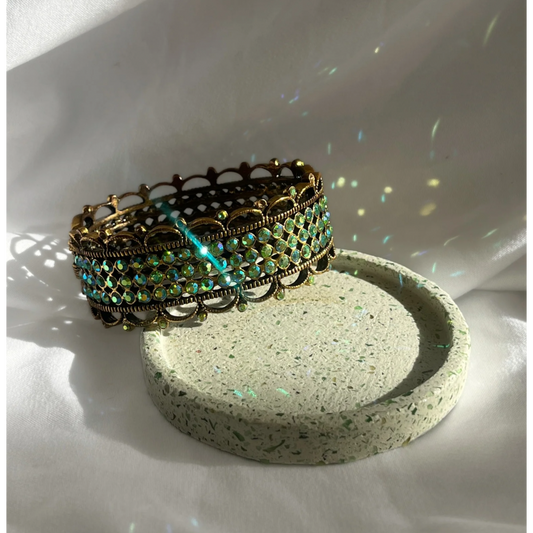 THE RAINBØW BANGLE
